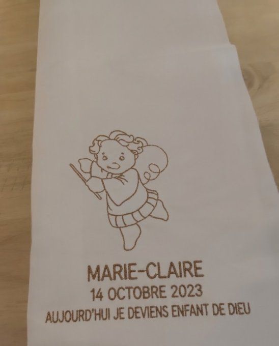 Écharpe avec des motifs,des anges musiciens