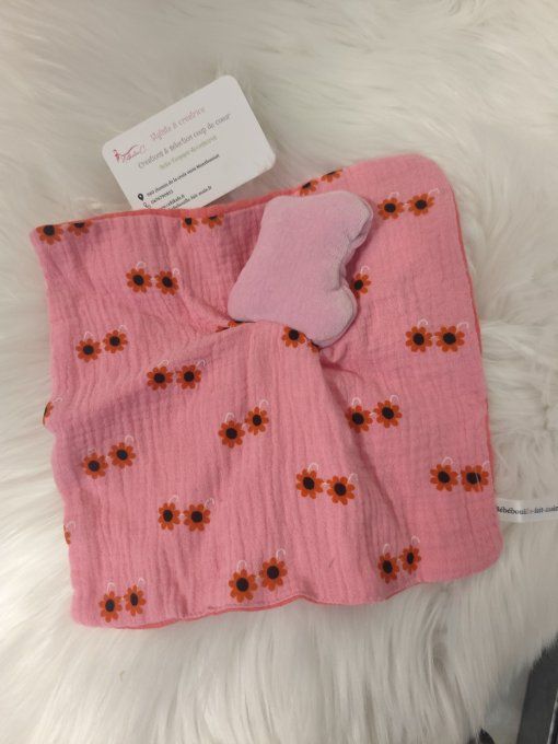 Doudou carré fleurs