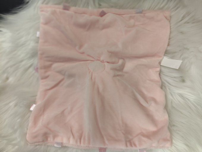 Doudou hochet éléphant rose 